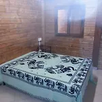 Κάμπινγκ Luni *