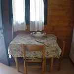 Luni Κάμπινγκ