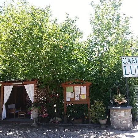 Κάμπινγκ Luni Marina di Massa