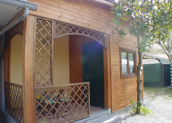 Luni Kamp alanı Marina di Massa