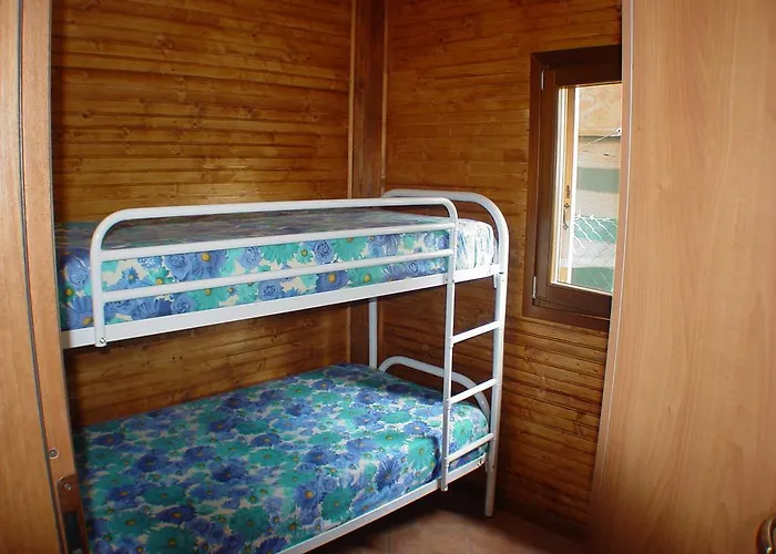 אתר קמפינג Camping Luni *